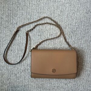 Tory Burch leather chain wallet clutch crossbody